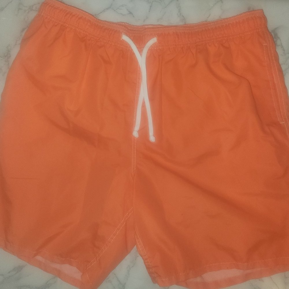 Old Navy Men's stylish lined swim trunks in size XXL